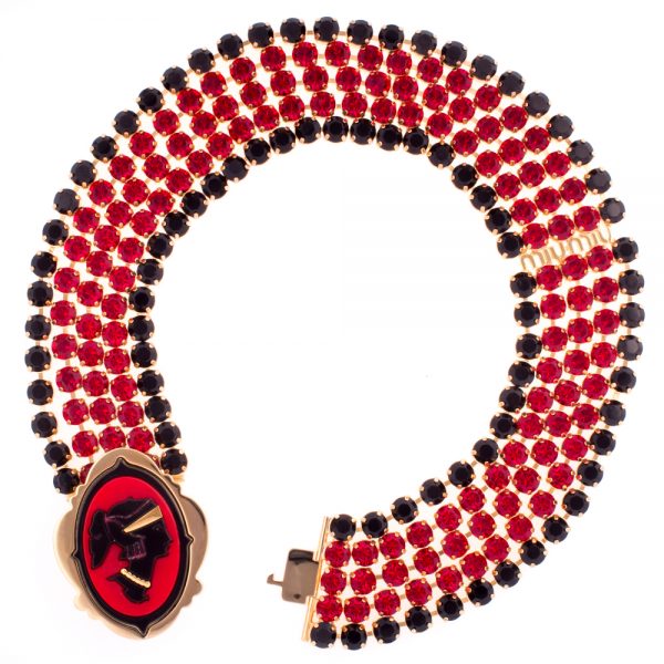 Red cameo collar wide necklace