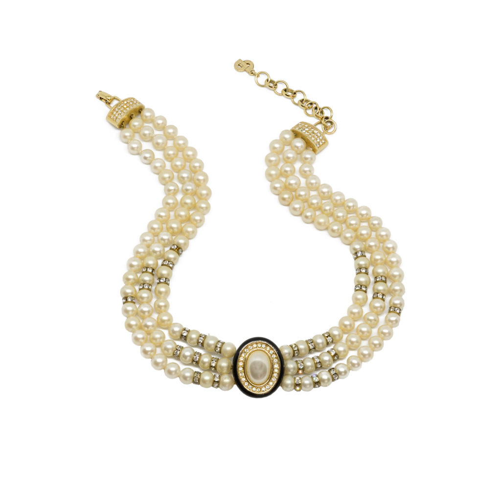 Christian Dior  Vintage black enamel pearl necklace  4element