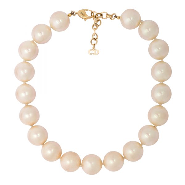 Vintage oversized pearl necklace