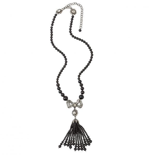 Vintage black pearl dangle necklace