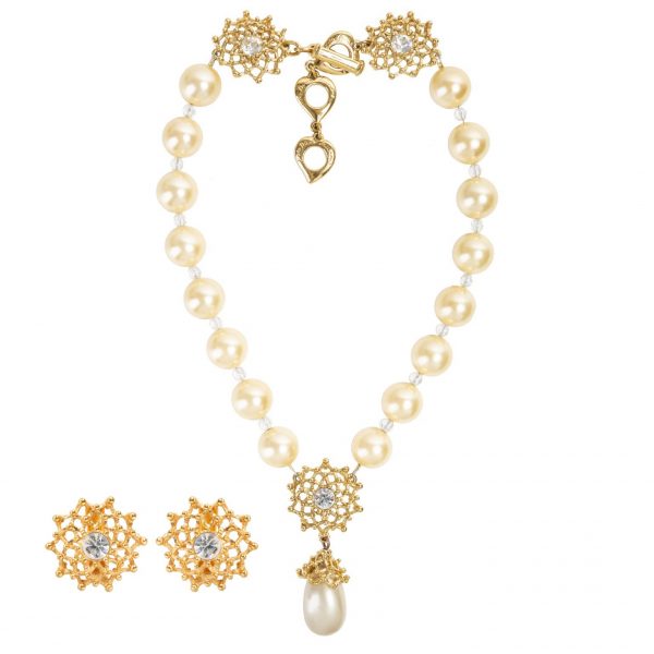 Vintage gold flower pearl set
