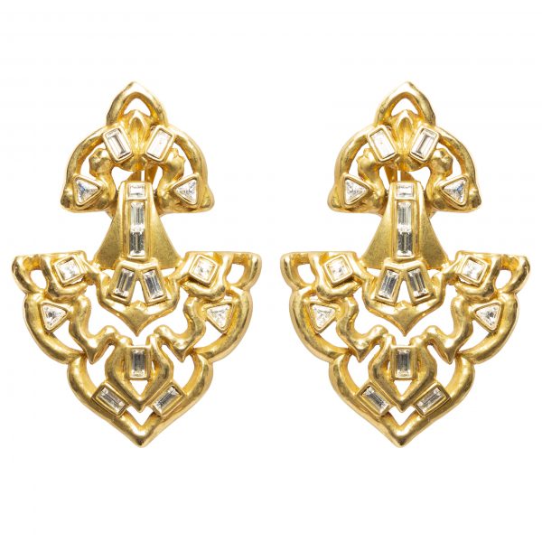 Vintage runway gold dangle earrings