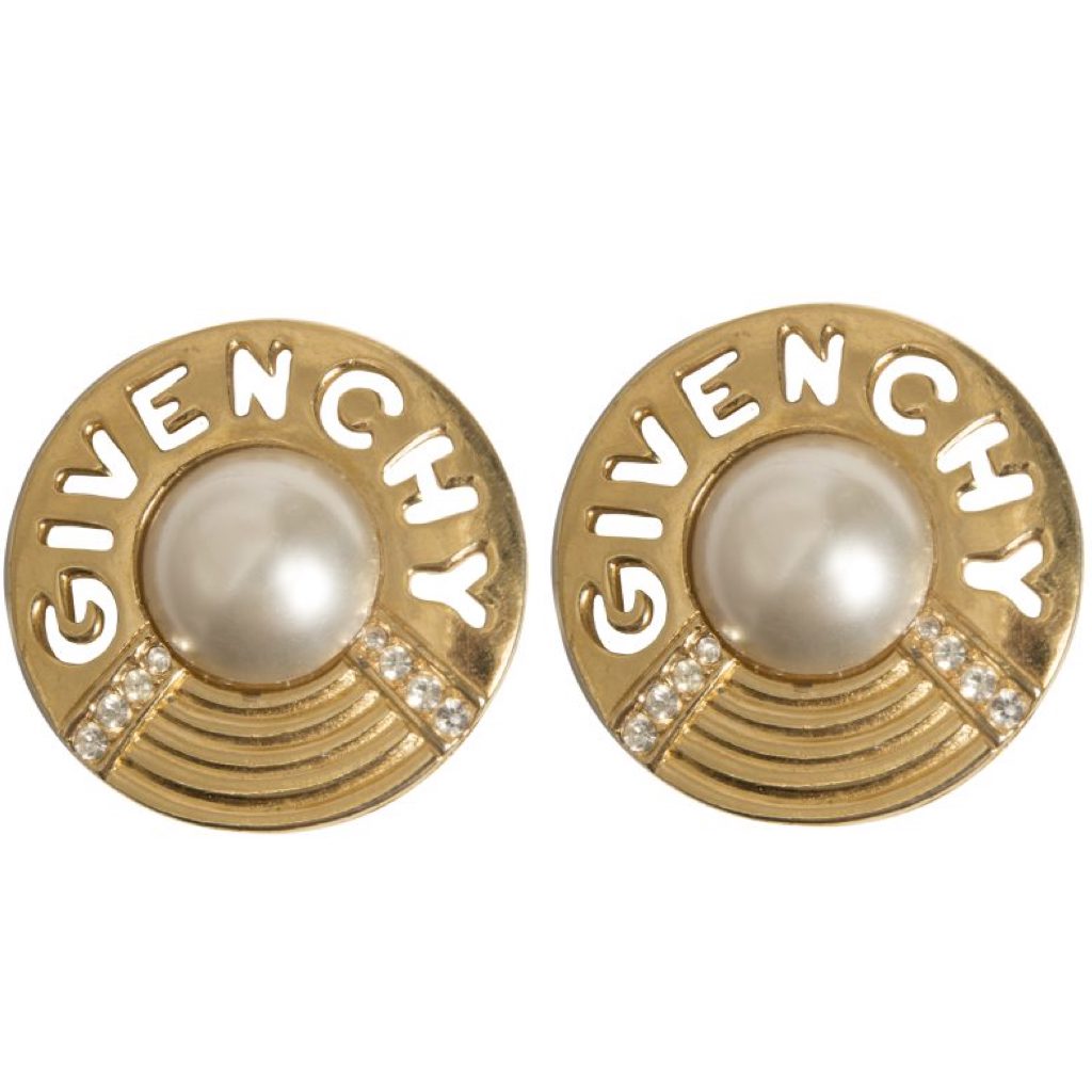 Vintage logo cut out pearl round earrings