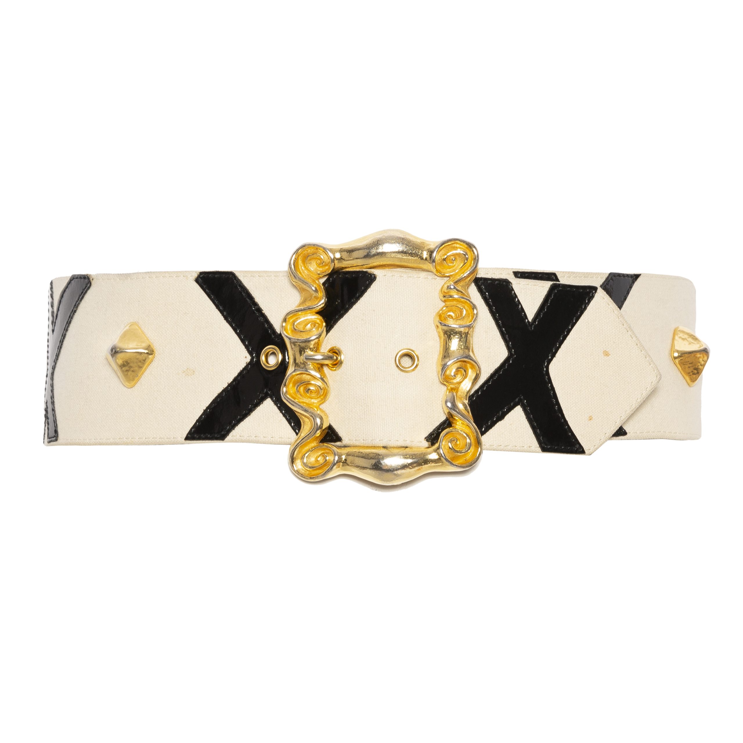 Vintage beige cross pattern belt