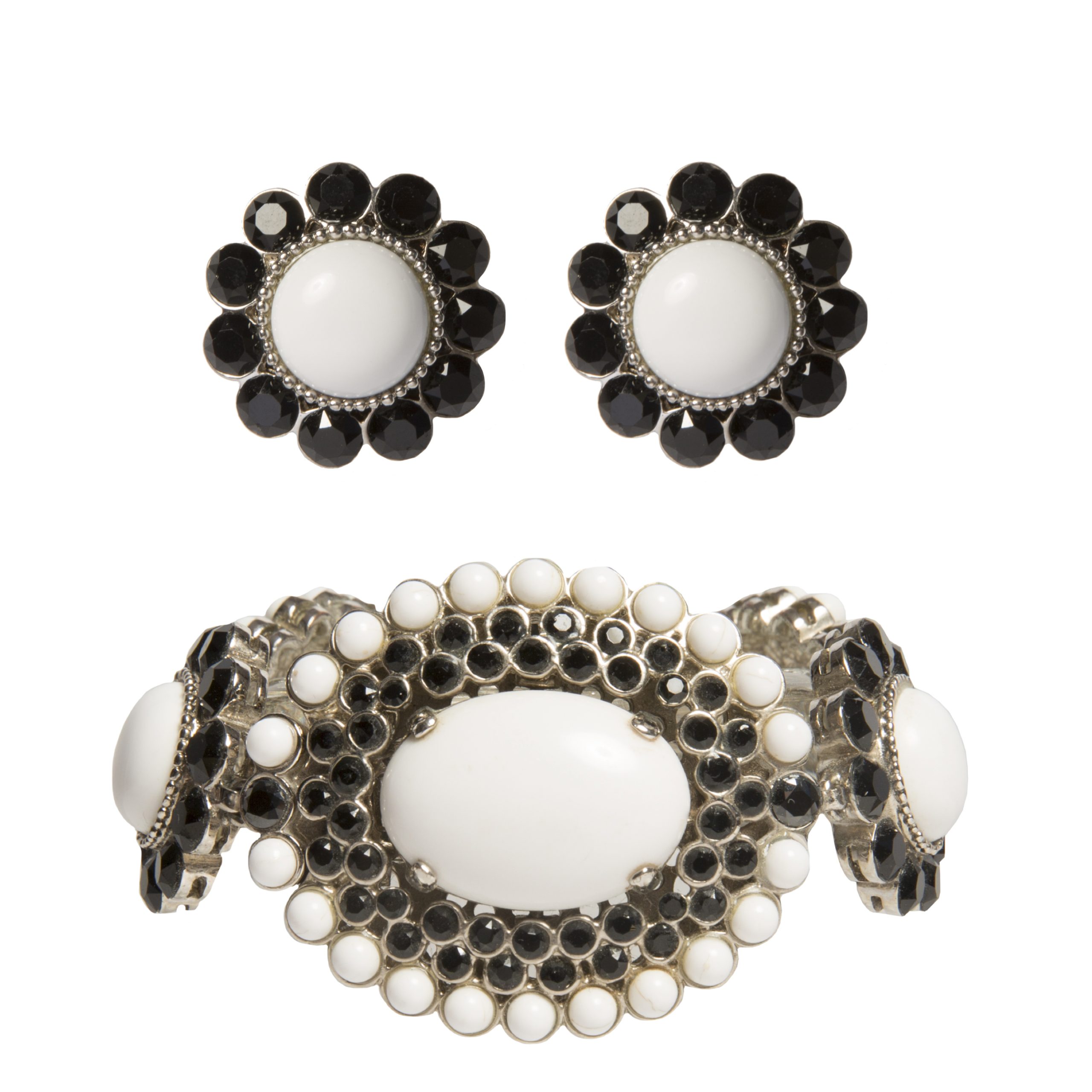 Black and white enamel faux pearl set