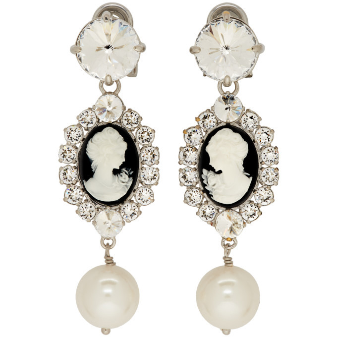 Cameo black enamel pearl earrings
